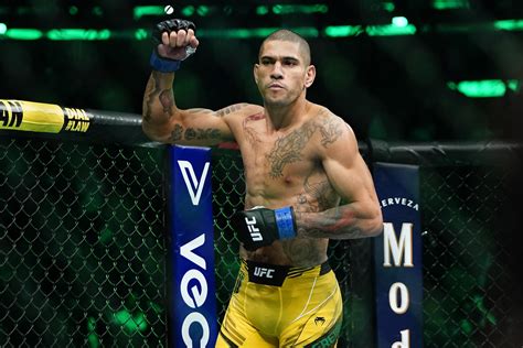 MIDDLEWEIGHT .